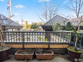1125 E Olive Street 212, Seattle WA 98122