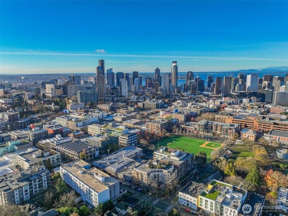 1125 E Olive Street 212, Seattle WA 98122