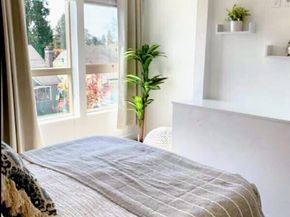 604 NW 77th Street D, Seattle WA 98117