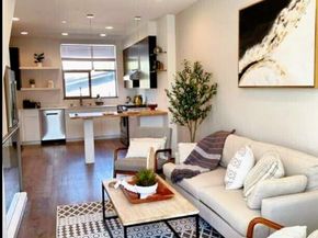 604 NW 77th Street D, Seattle WA 98117