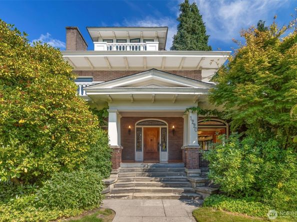 1220 10th Avenue E, Seattle WA 98102