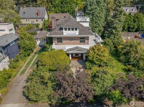 1220 10th Avenue E, Seattle WA 98102