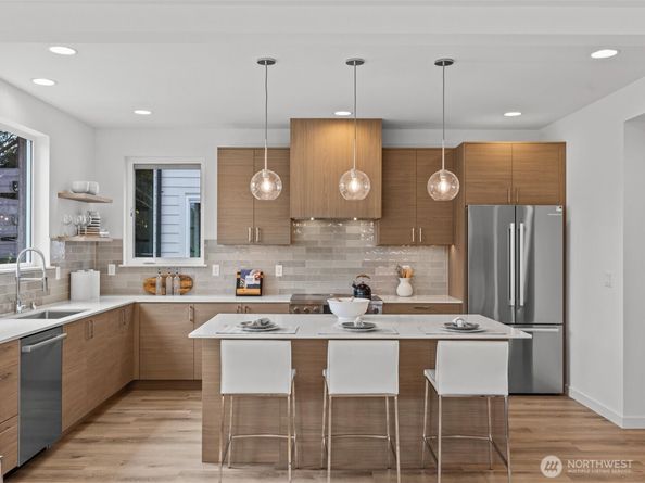 9017 Dibble Avenue NW, Seattle WA 98117