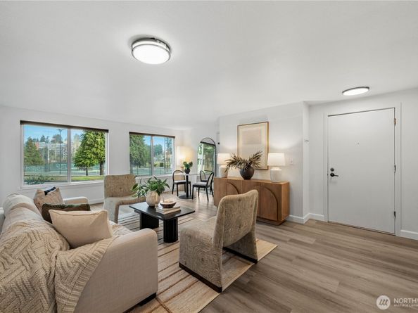 707 N 130th B204, Seattle WA 98133