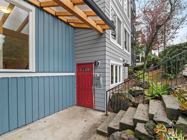 707 N 130th B204, Seattle WA 98133