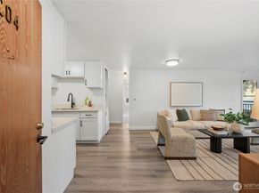707 N 130th B204, Seattle WA 98133