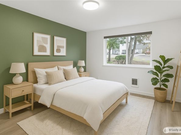 707 N 130th B204, Seattle WA 98133