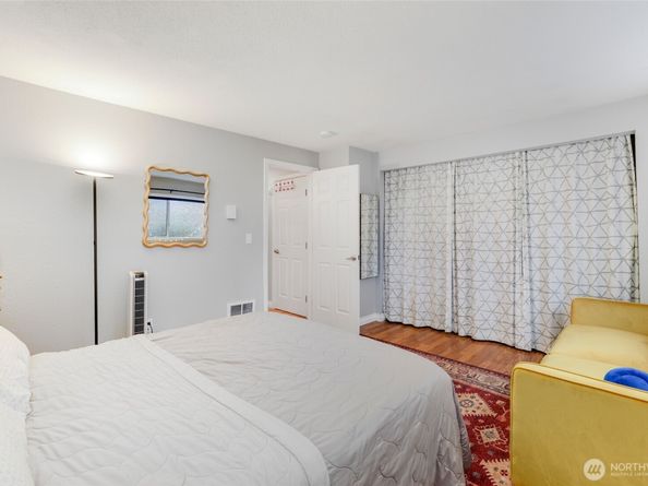 17535 150th Court SE N1, Renton WA 98058