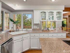 16424 NE 169th Place, Woodinville WA 98072