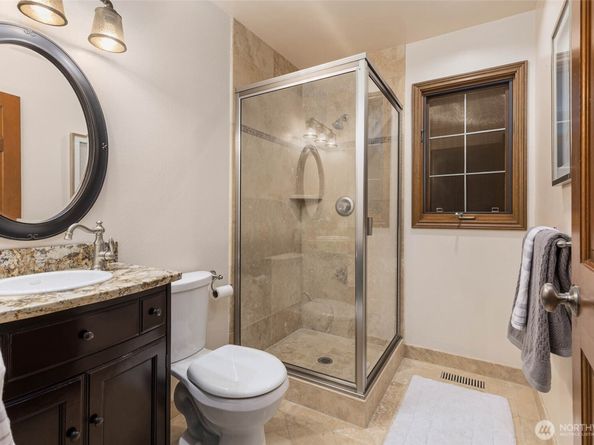 16424 NE 169th Place, Woodinville WA 98072