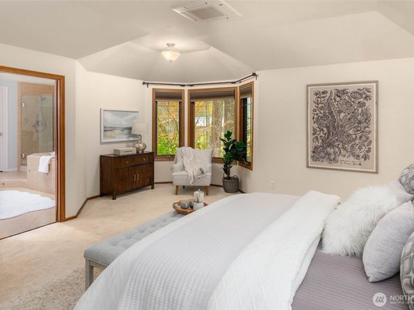 16424 NE 169th Place, Woodinville WA 98072