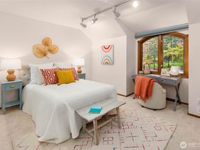 16424 NE 169th Place, Woodinville WA 98072