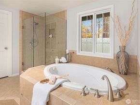 16424 NE 169th Place, Woodinville WA 98072