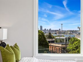 2817 Franklin Avenue E A, Seattle WA 98102