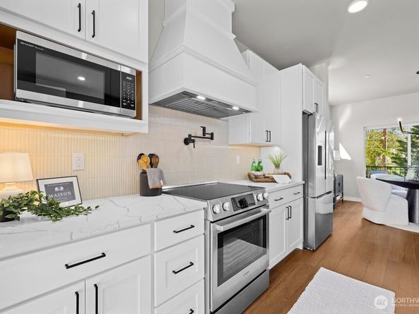 16823 Alder Way E8, Lynnwood WA 98037