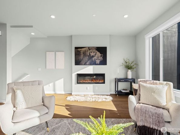 16823 Alder Way E8, Lynnwood WA 98037