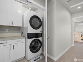 16823 Alder Way E8, Lynnwood WA 98037