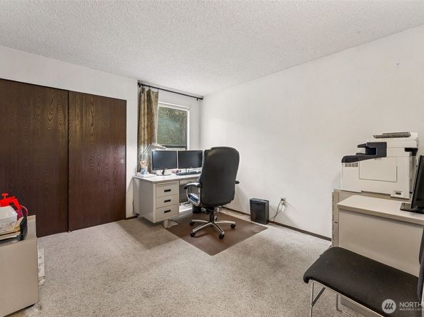 34609 4th Place S, Federal Way WA 98003