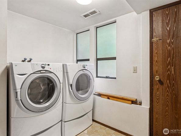 34609 4th Place S, Federal Way WA 98003