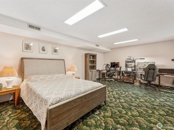 34609 4th Place S, Federal Way WA 98003