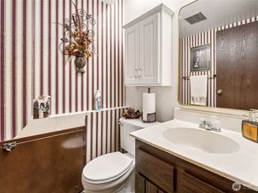 34609 4th Place S, Federal Way WA 98003