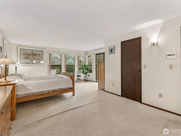 34609 4th Place S, Federal Way WA 98003