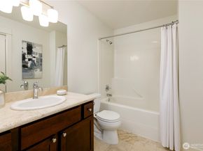 2817 14th Avenue W A, Seattle WA 98119