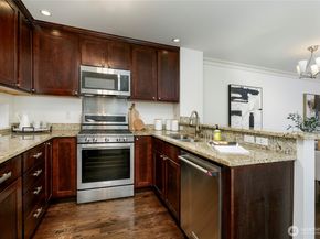 2817 14th Avenue W A, Seattle WA 98119