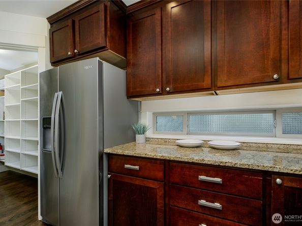 2817 14th Avenue W A, Seattle WA 98119