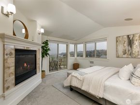 2817 14th Avenue W A, Seattle WA 98119