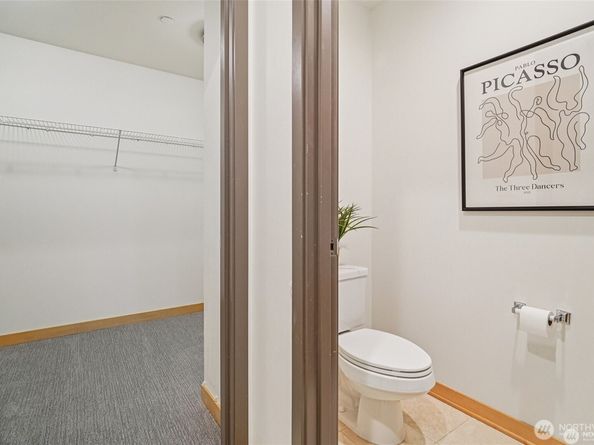 2716 Elliot Avenue 301, Seattle WA 98121