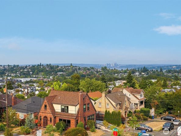 1723 S Forest Street, Seattle WA 98144