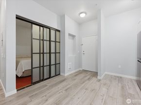 375 Kirkland Avenue 108, Kirkland WA 98033