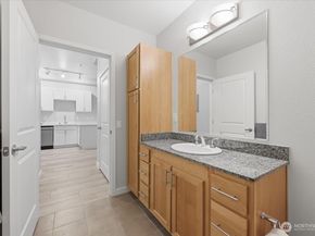 375 Kirkland Avenue 108, Kirkland WA 98033