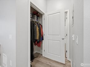 375 Kirkland Avenue 108, Kirkland WA 98033