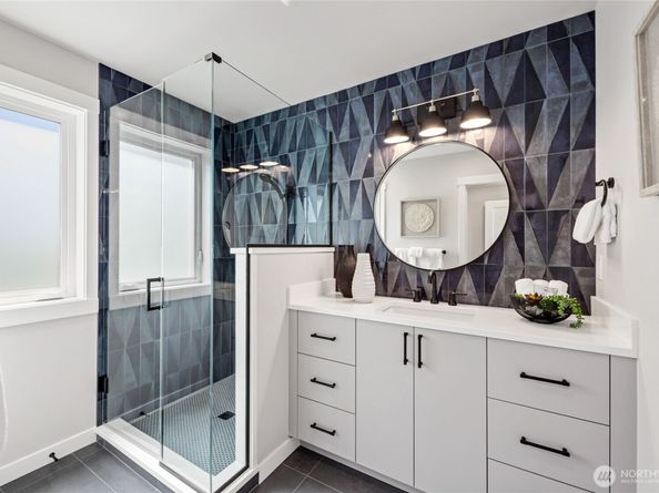 2817 Franklin Avenue E B, Seattle WA 98102