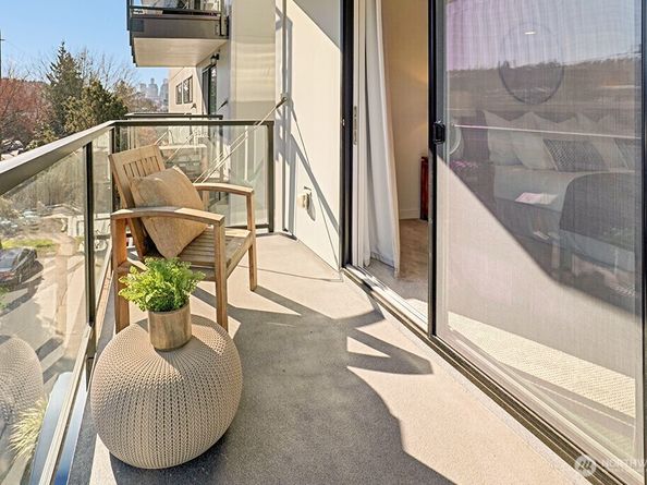 2301 Fairview Avenue E 301, Seattle WA 98102