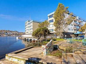 2301 Fairview Avenue E 301, Seattle WA 98102