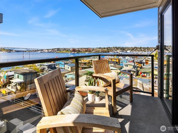 2301 Fairview Avenue E 301, Seattle WA 98102