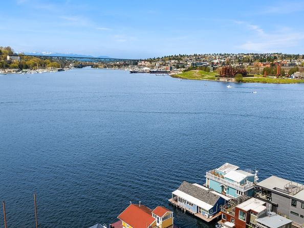 2301 Fairview Avenue E 301, Seattle WA 98102