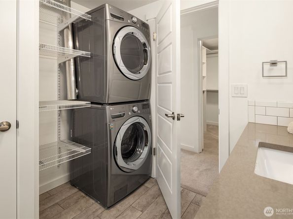 2301 Fairview Avenue E 301, Seattle WA 98102