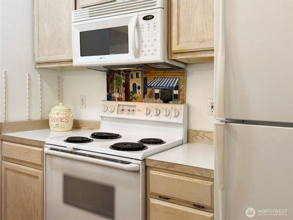 5620 14th Drive W Q302, Everett WA 98203