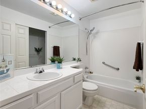 5620 14th Drive W Q302, Everett WA 98203