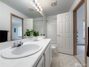 5620 14th Drive W Q302, Everett WA 98203