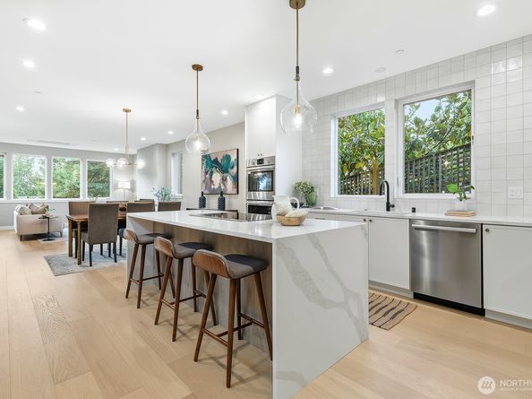 11217 NE 95th Street, Kirkland WA 98033