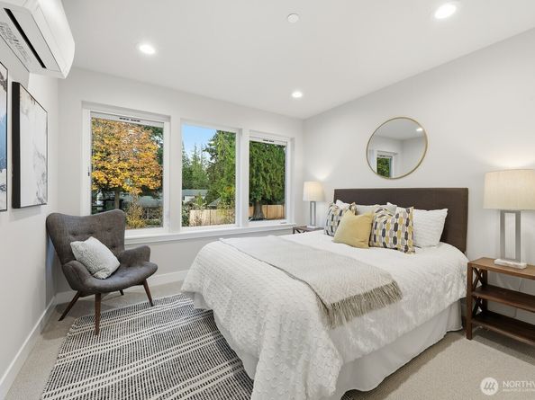 11217 NE 95th Street, Kirkland WA 98033