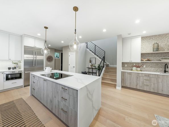 11217 NE 95th Street, Kirkland WA 98033