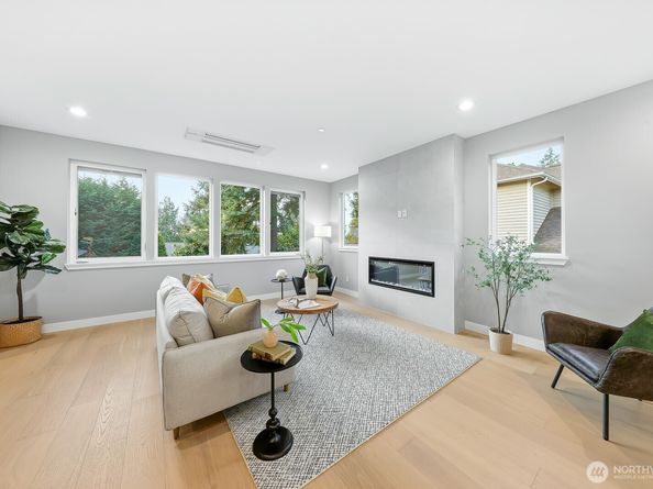 11217 NE 95th Street, Kirkland WA 98033