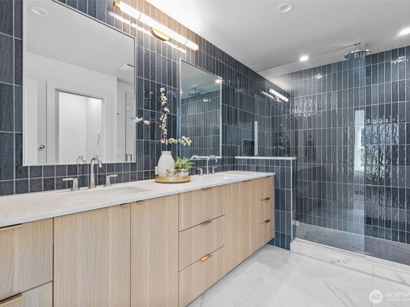 7344 22nd Avenue NW, Seattle WA 98117