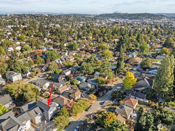 7344 22nd Avenue NW, Seattle WA 98117